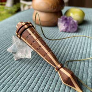 Pendule en bois de peuplier/exotique