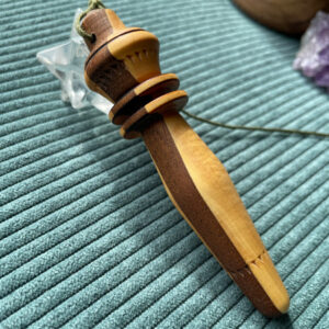 Pendule en bois fusionné BUIS+NOYER